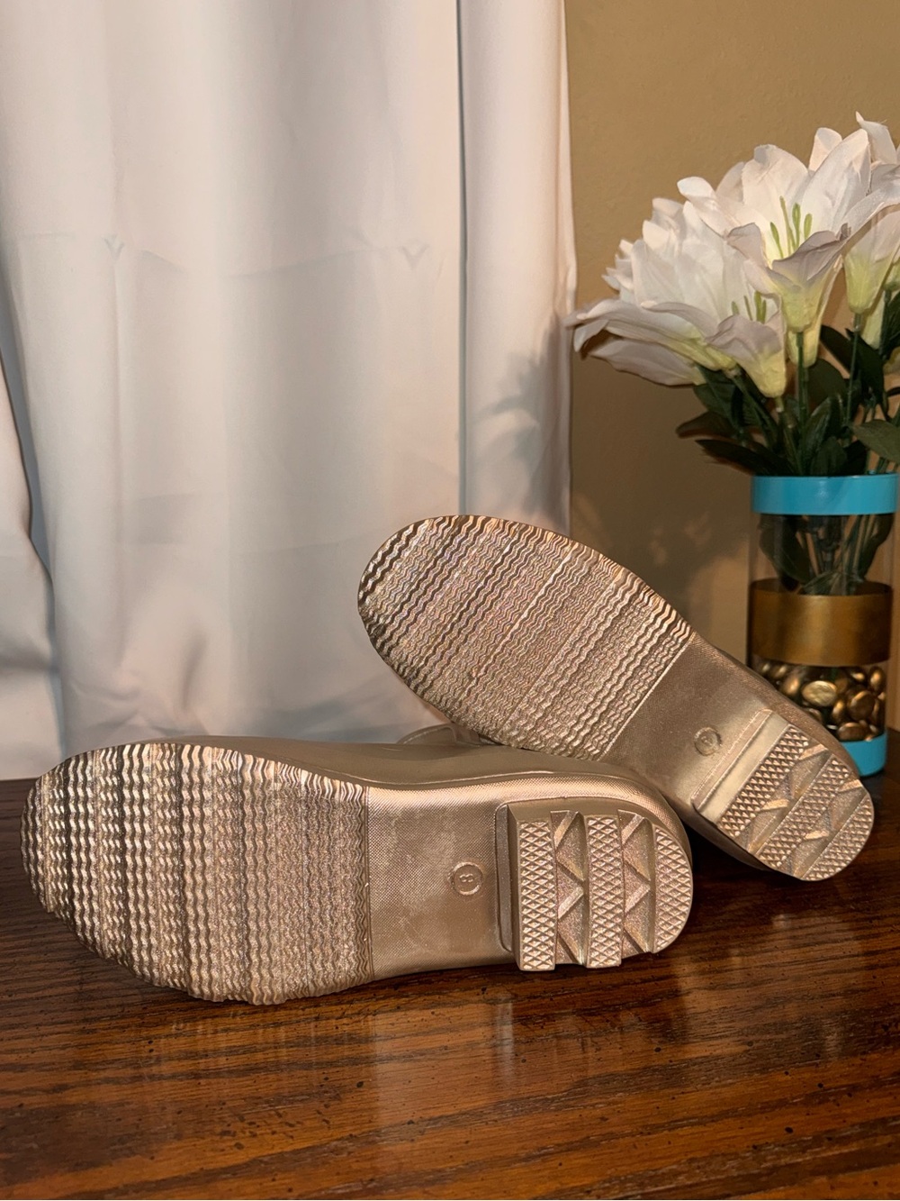 *New* London Fog Women's Metallic Gold Rain Boots - Picture 7 of 8
